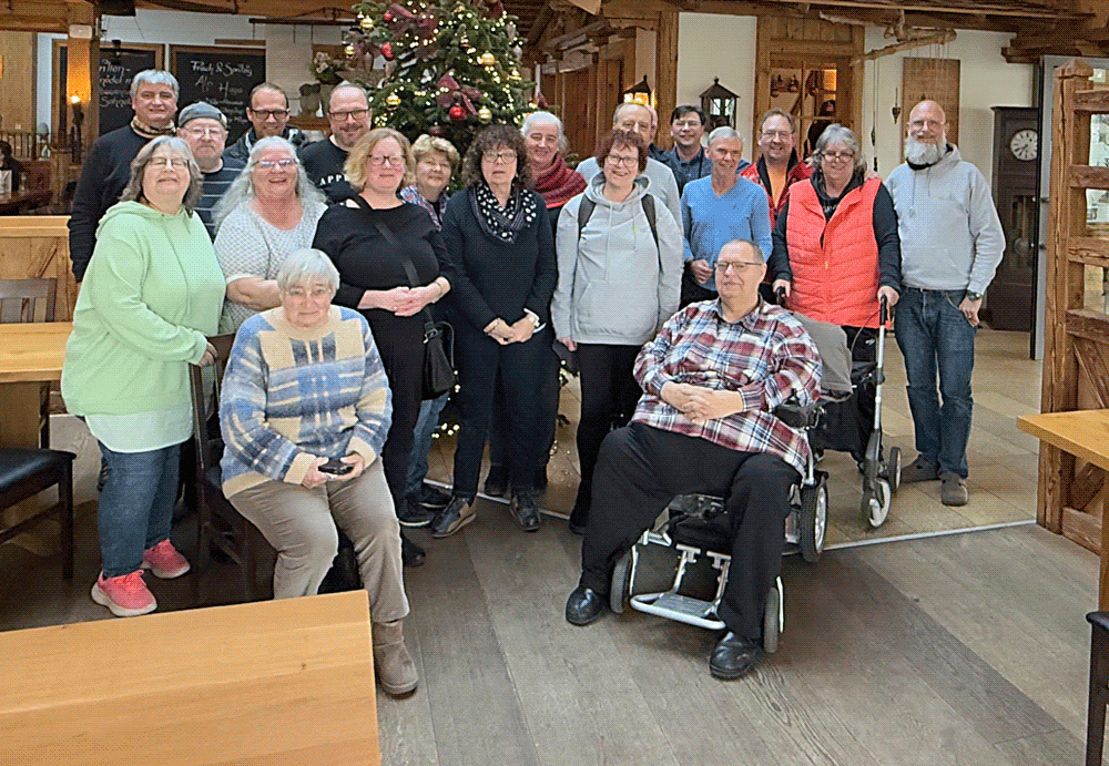 Gruppenfoto beim Computerkurs des BLRA